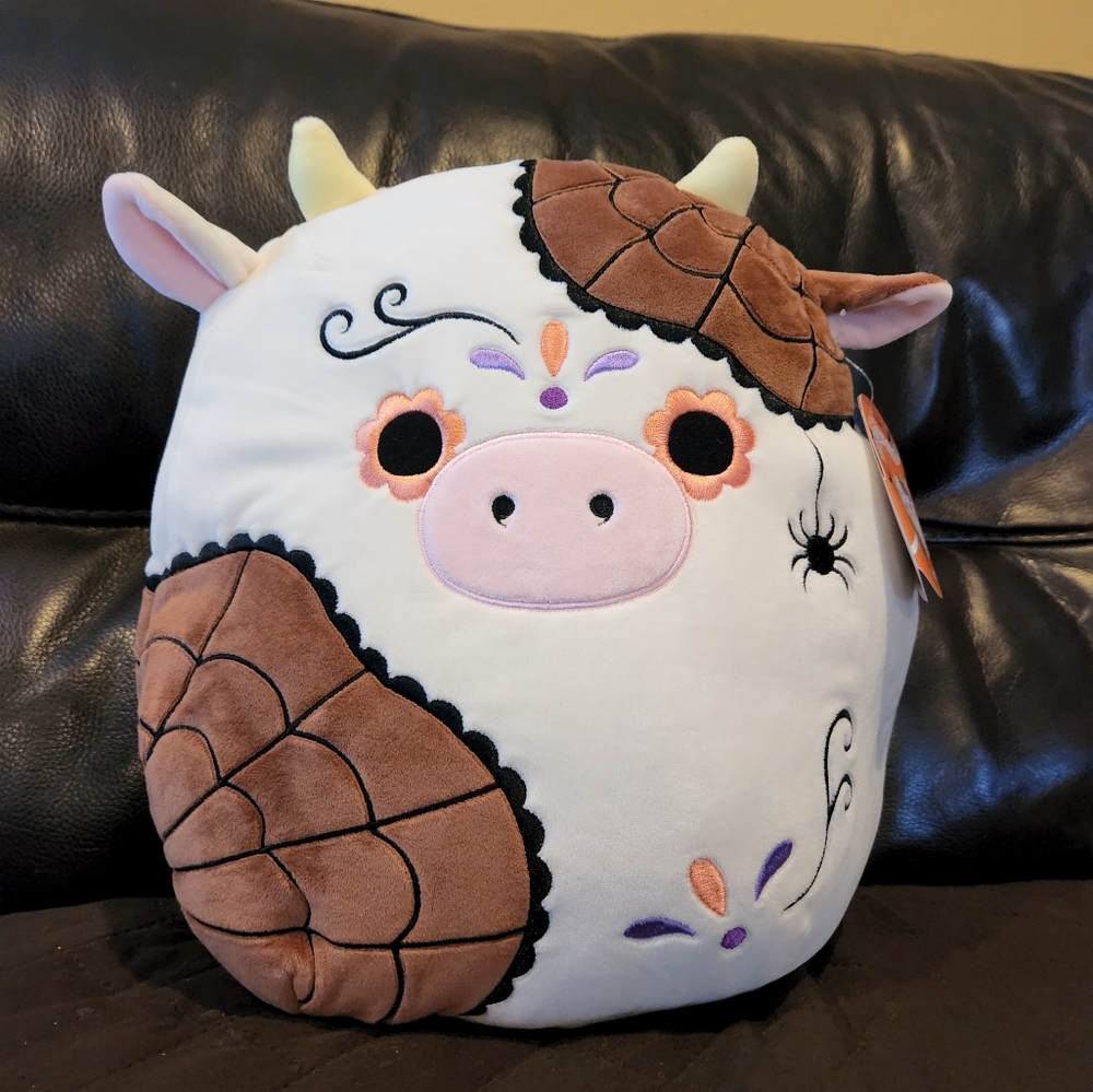 Halloween squishmallow 2022 Ronnie The Cow Day of the Dead